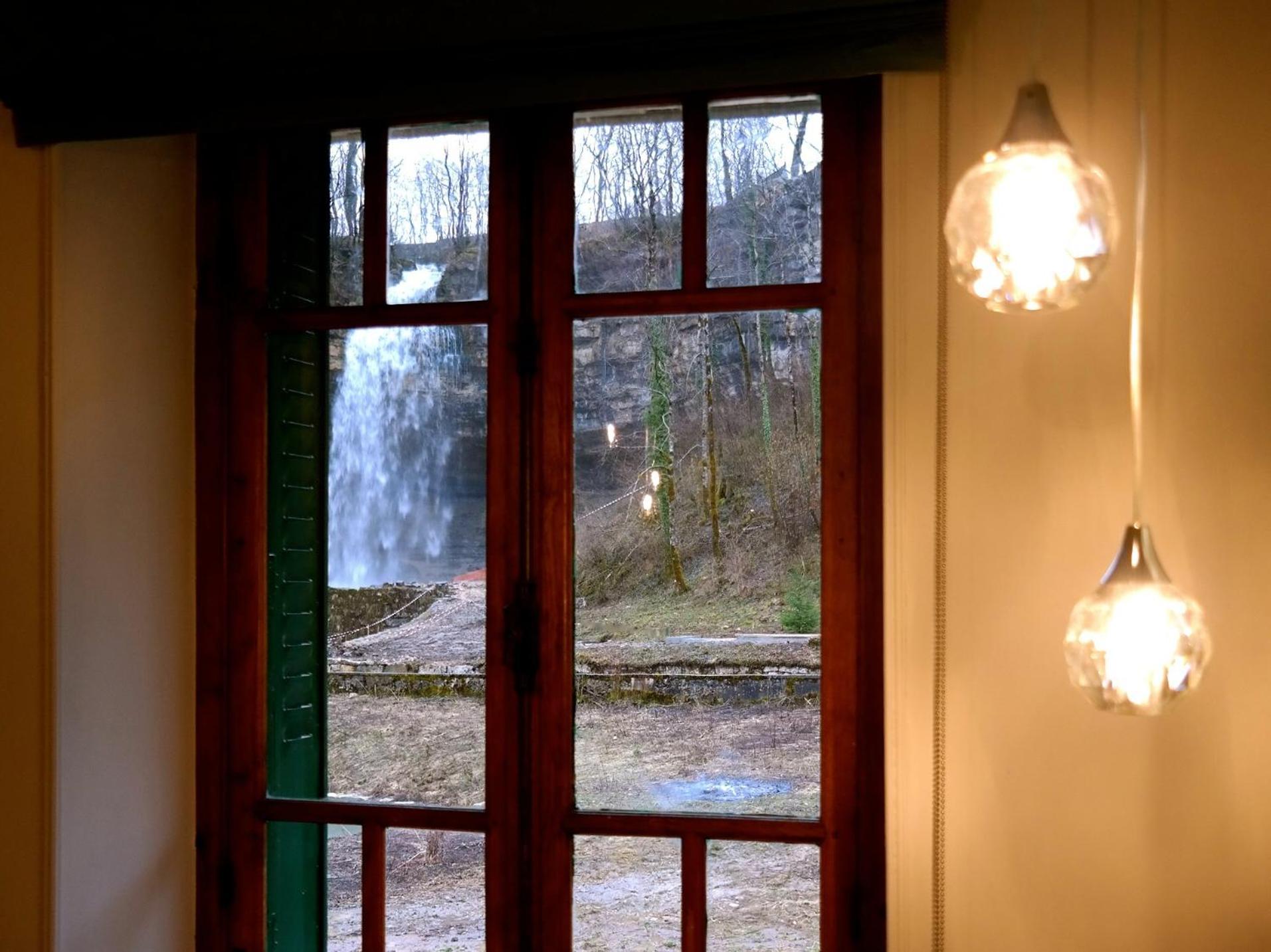 Au Moulin Des Fees - Maison D'Hotes Cascades Du Herisson Bonlieu Δωμάτιο φωτογραφία