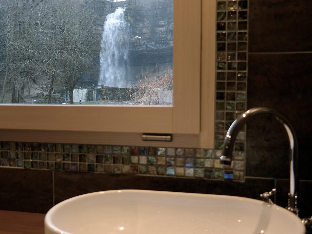 Au Moulin Des Fees - Maison D'Hotes Cascades Du Herisson Bonlieu Δωμάτιο φωτογραφία
